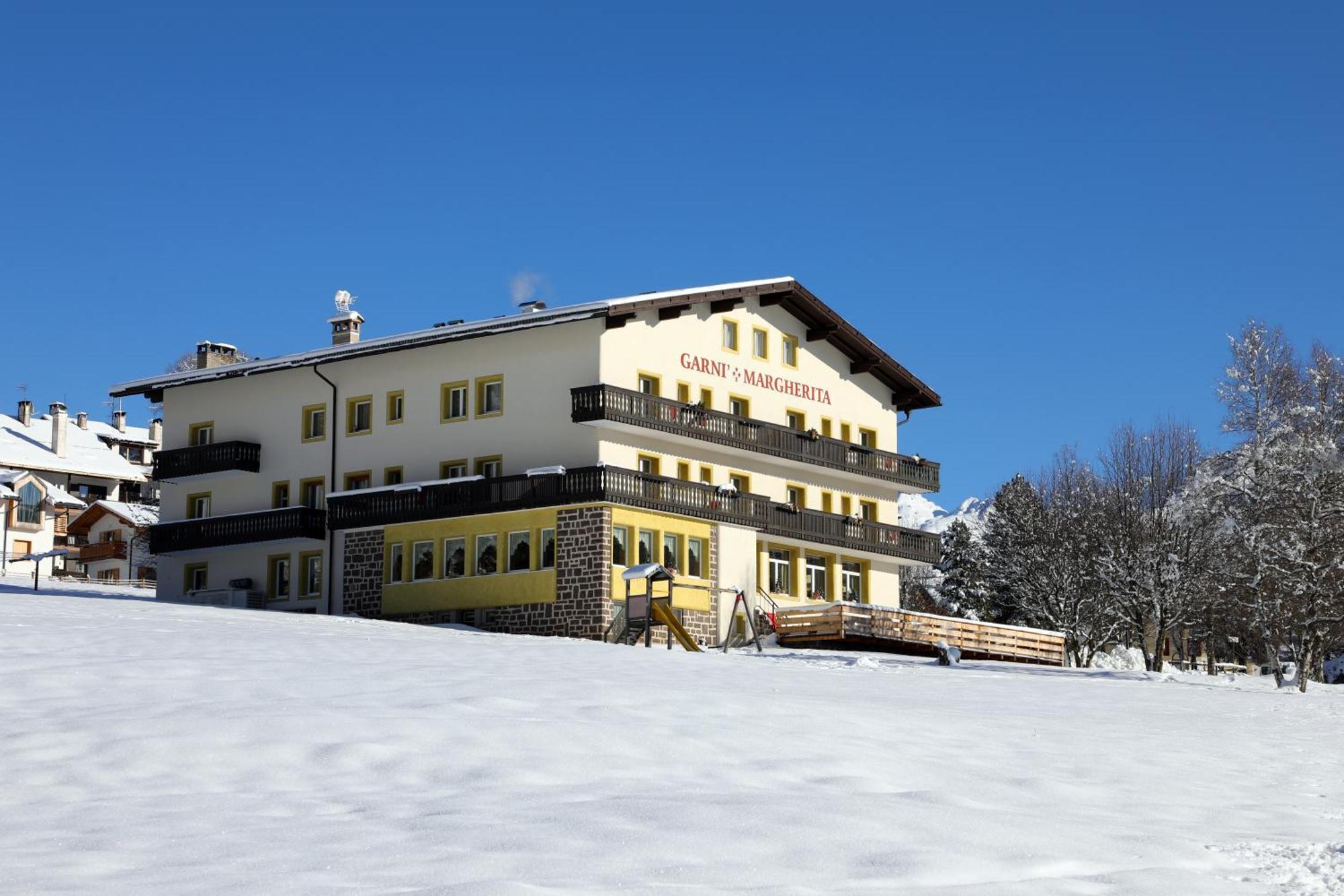Garni' Margherita Predazzo Exterior foto
